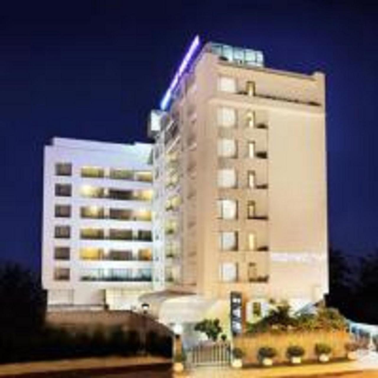 Yogi Executive, Navi Mumbai Hotel Exterior photo