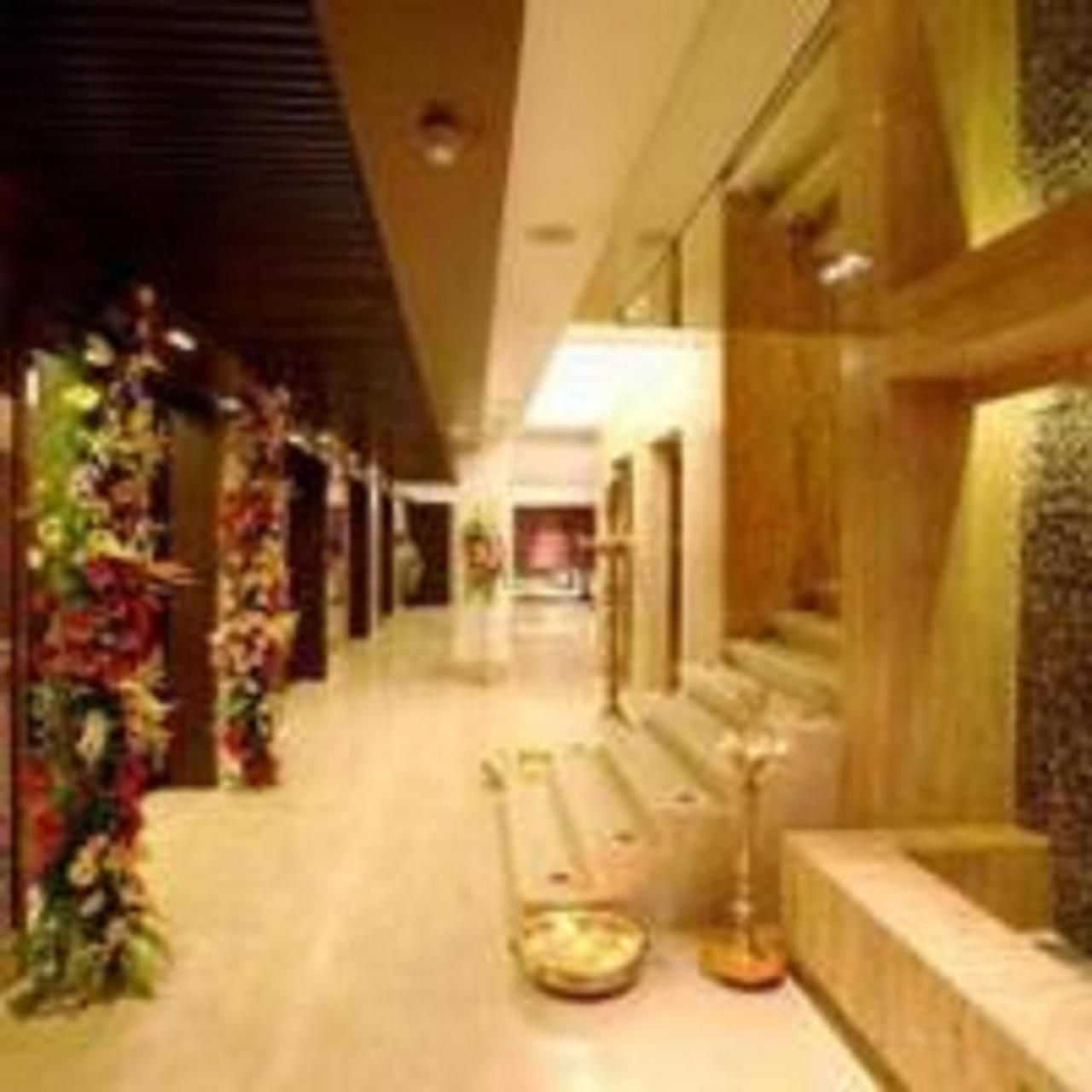 Yogi Executive, Navi Mumbai Hotel Exterior photo